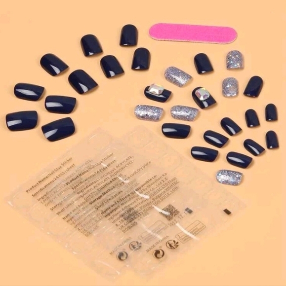 3D Rhinestone & Glitter Press on Nails - Picture 12 of 17